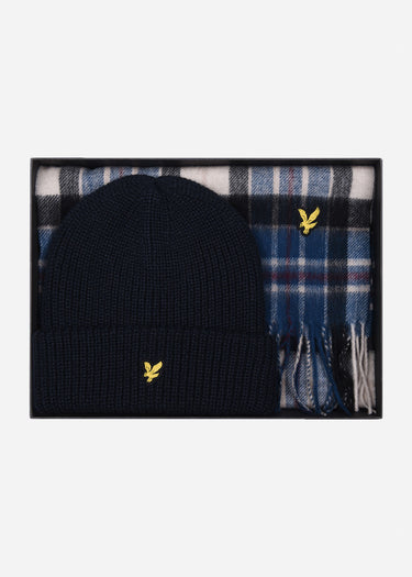 Lyle & Scott Sjaals Lambswool blend checked scarf and beanie gift set - dark navy