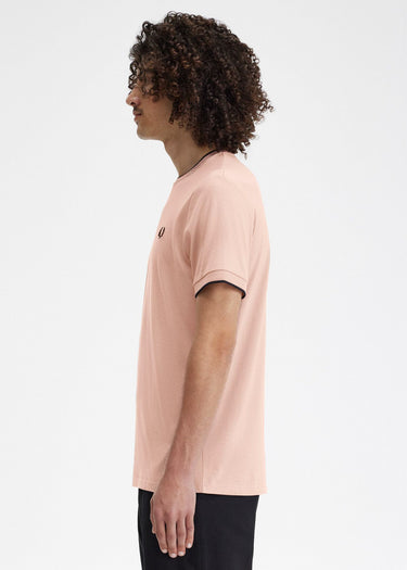 Fred Perry T-shirts Twin tipped t-shirt - dark pink dustro black