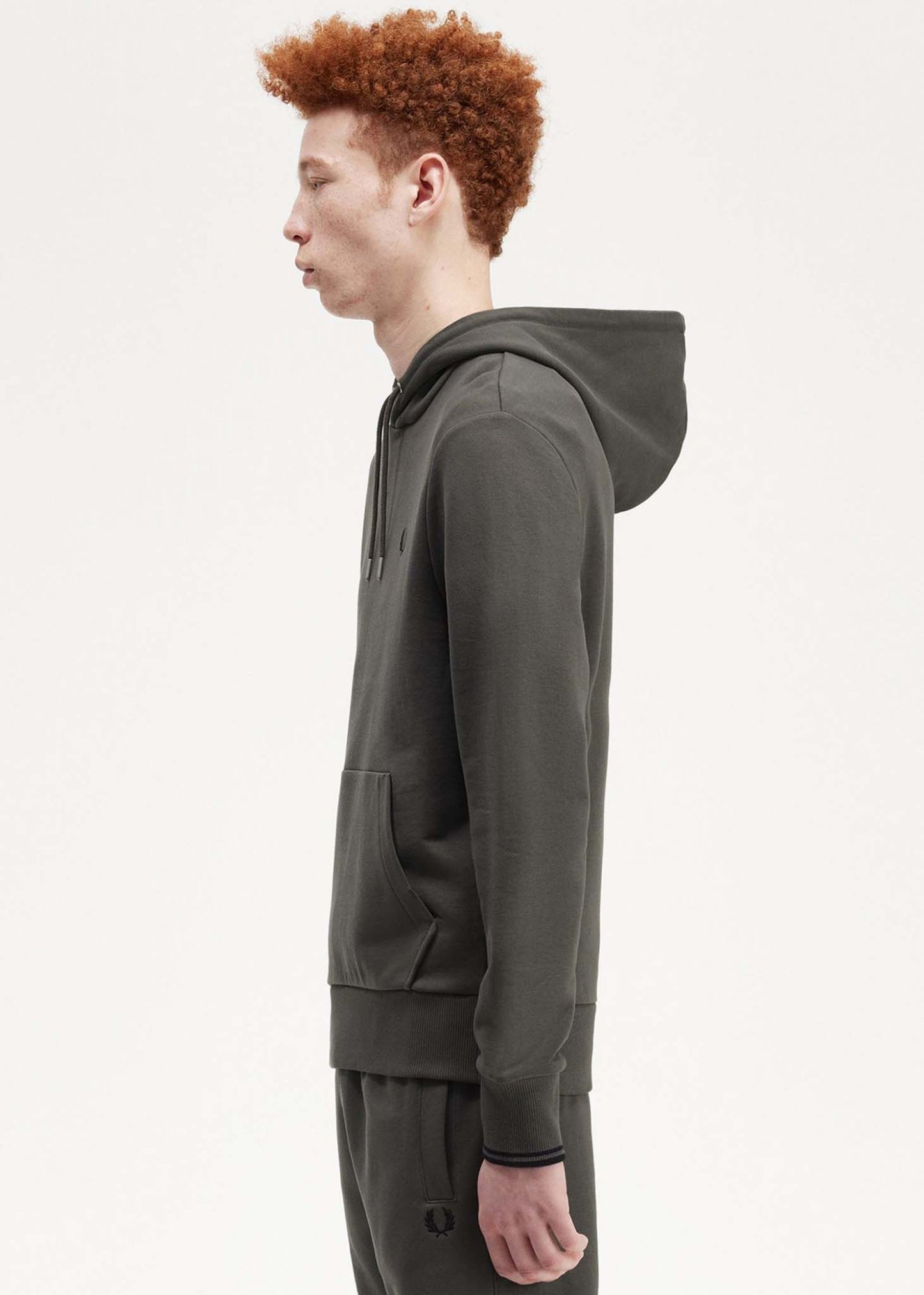 Fred Perry Hoodies Tipped hooded sweatshirt - field green