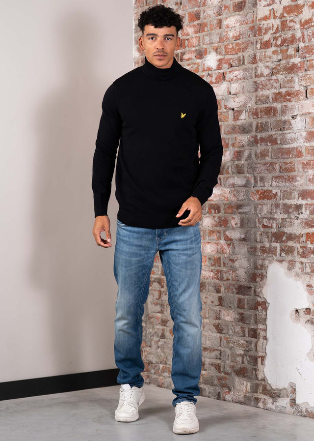 Lyle & Scott Pullover Cotton merino turtleneck jumper - jet black