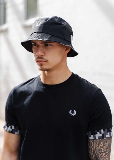 Fred Perry T-shirts Pixel cuff t-shirt - black