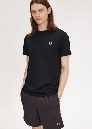 Fred Perry T-shirts Rear powder laurel graphic tee - black