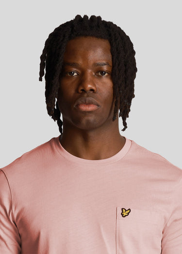 Lyle & Scott T-shirts  Pocket t-shirt - palm pink