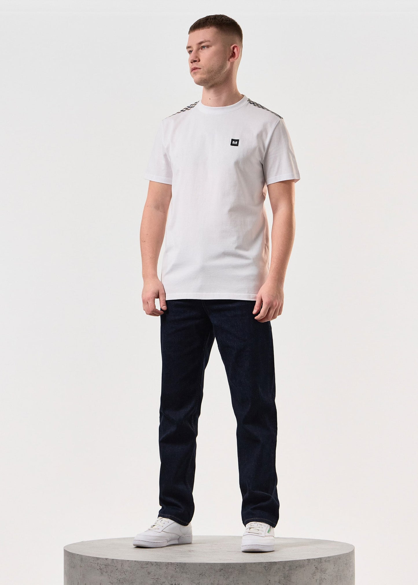 Weekend Offender T-shirts Diaz - white