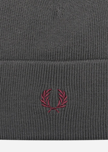 Fred Perry Mutsen Merino wool beanie - gun metal
