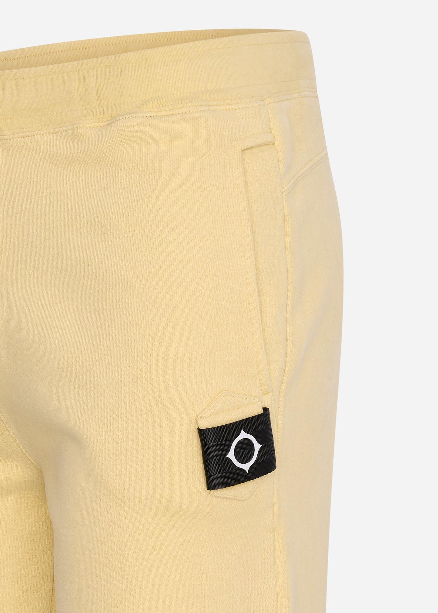 MA.Strum Korte Broeken Core sweat short - mellow yellow