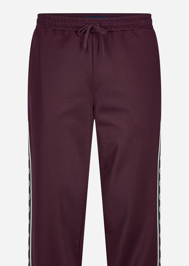 Fred Perry Jogginghosen Seasonal taped track pant - oxblood gunmetal