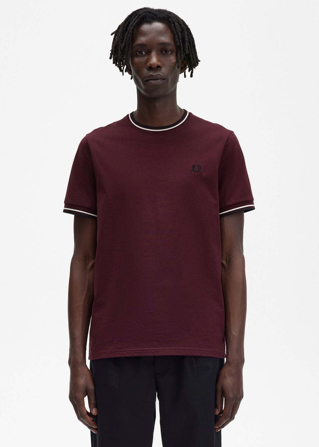 Fred Perry T-Shirts Twin tipped t-shirt - oxblood
