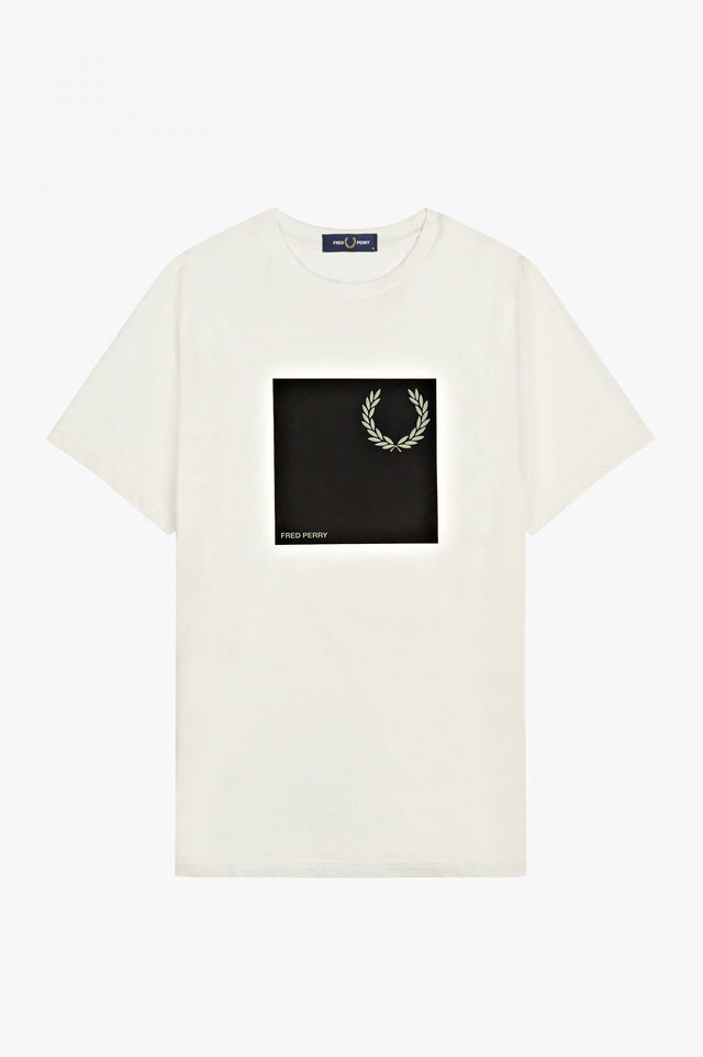 Fred Perry T-Shirts Laurel wreath graphic t-shirt q2 - snow white
