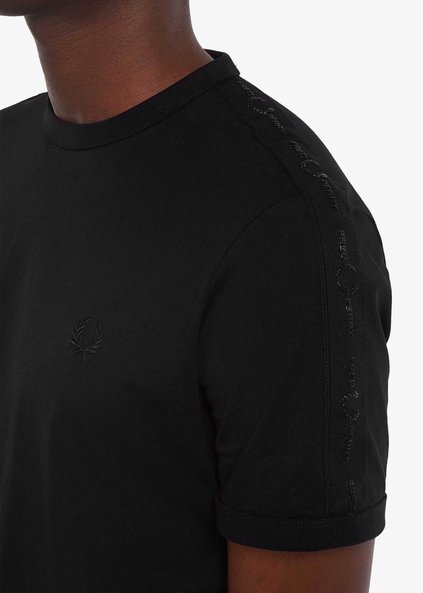 Fred Perry T-shirts Tonal tape ringer t-shirt - black