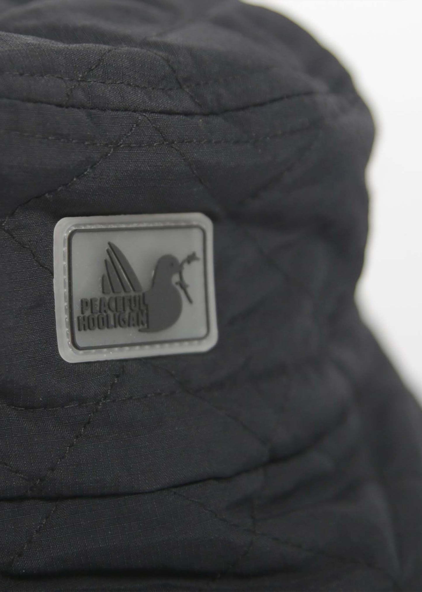 Peaceful Hooligan Bucket Hats Quilted bucket hat - black