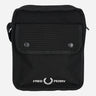Fred Perry Tassen  Branded side bag - black 