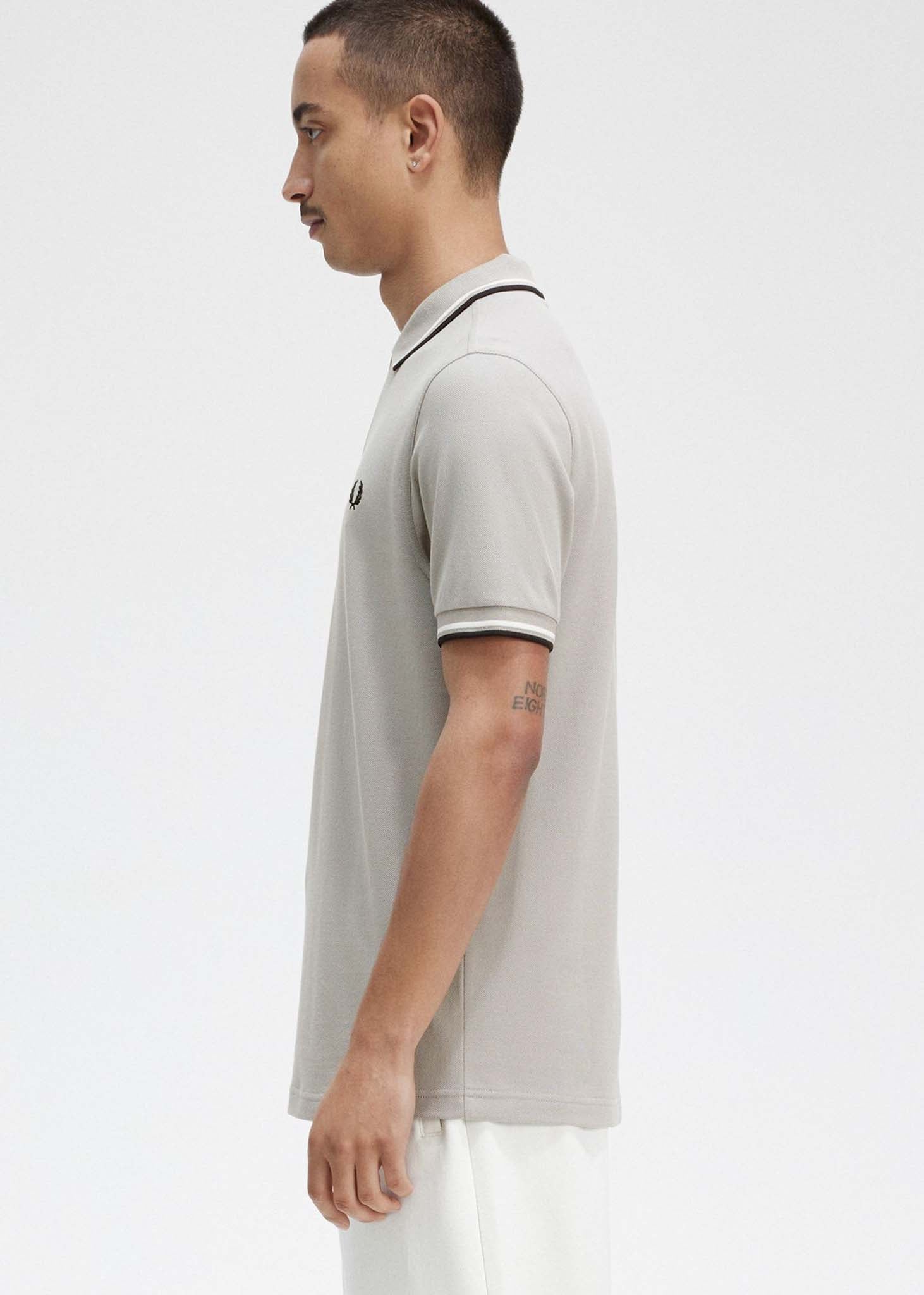 Fred Perry Polo's  Twin tipped fred perry shirt - limestone ecru black 