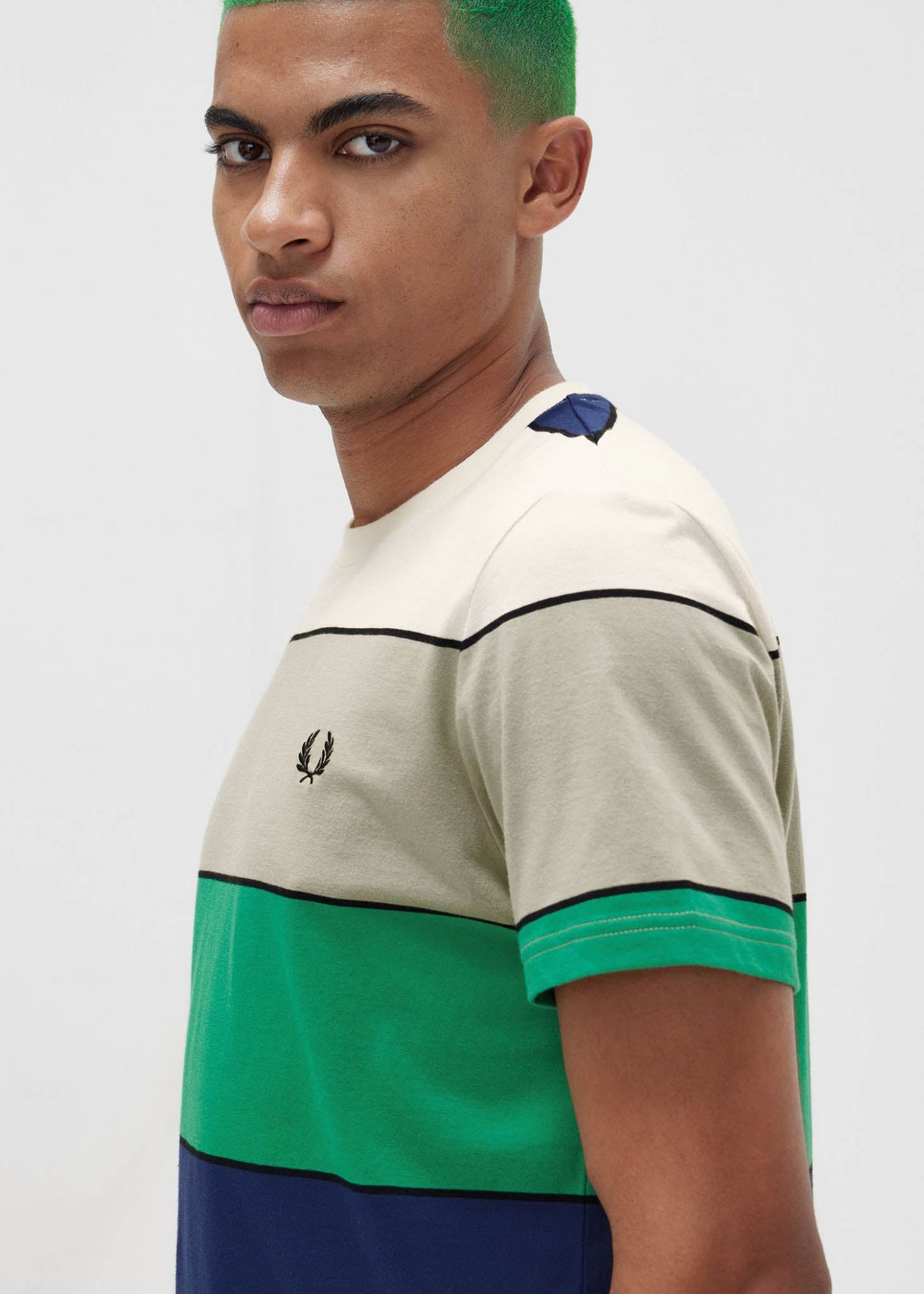 Fred Perry T-shirts  Bold stripe t-shirt - seagrass 