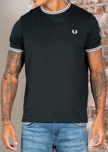 Fred Perry T-shirts Twin tipped t-shirt - night green snow white