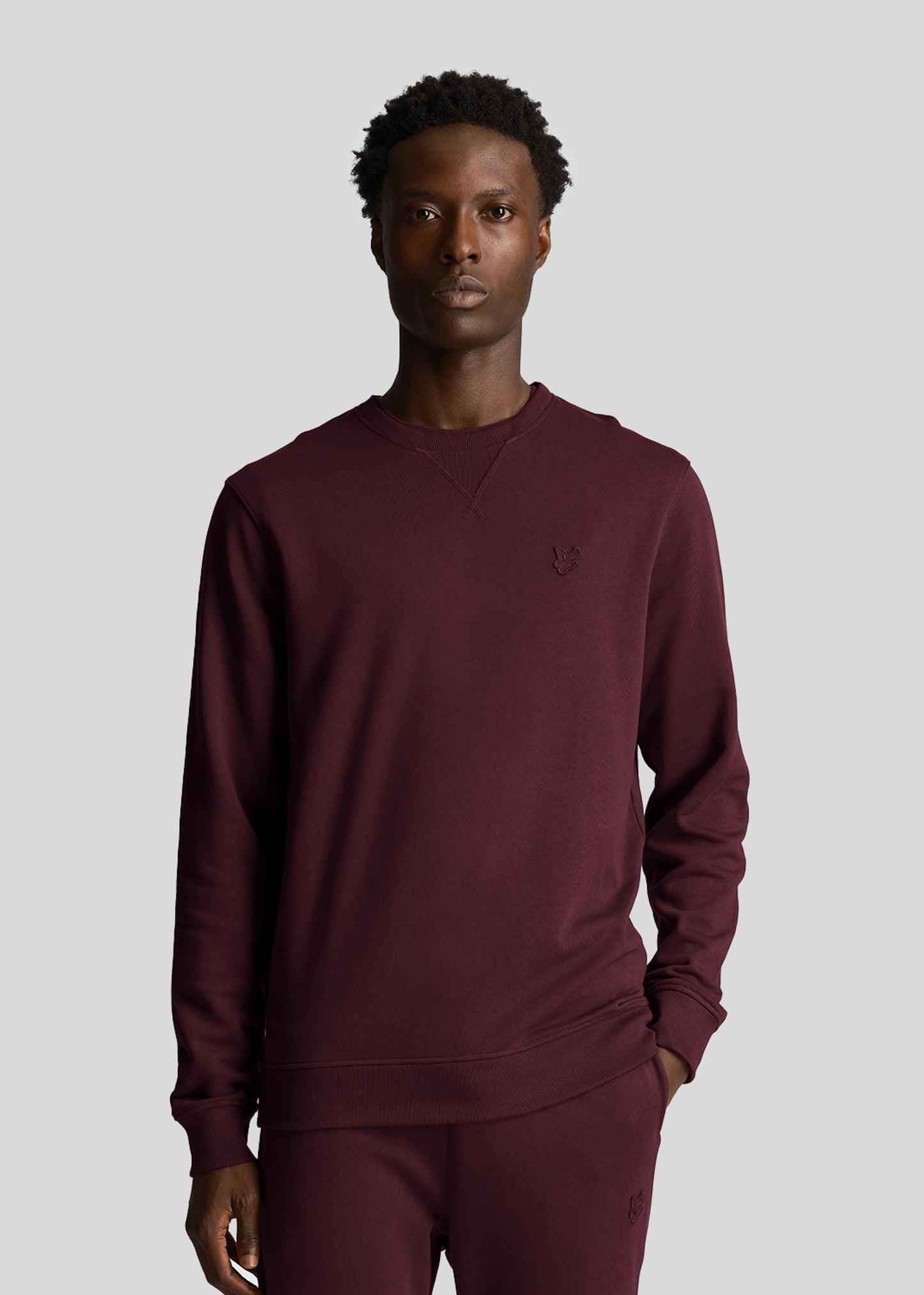 Lyle & Scott Truien  Tonal eagle crew neck sweatshirt - burgundy 