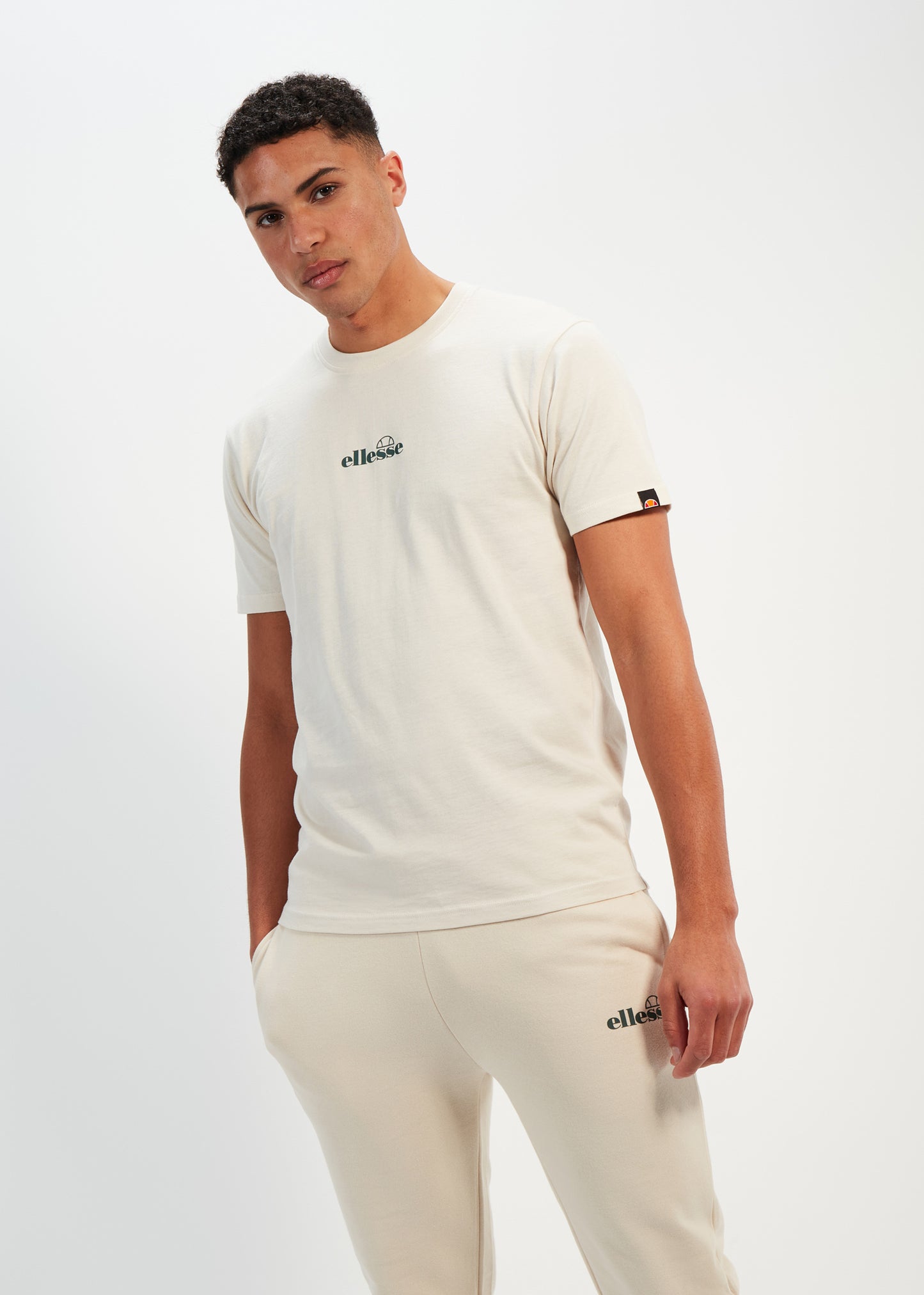 Ellesse T-shirts  Ollio tee - off white 