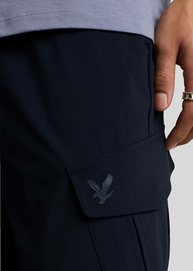 Lyle & Scott Hosen Nylon cargo trouser - dark navy