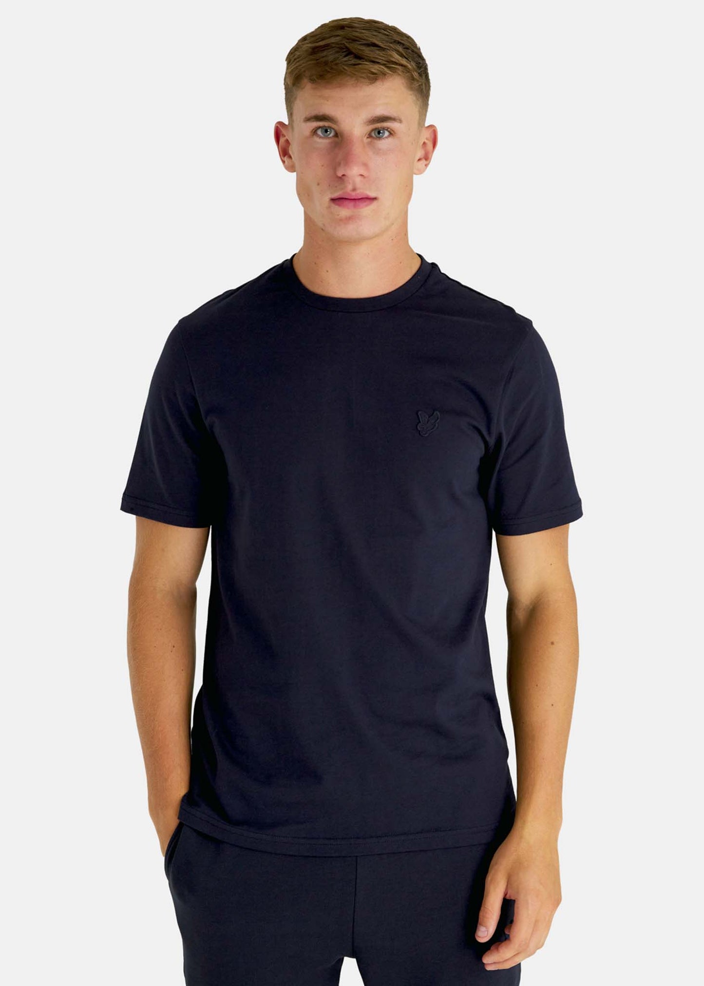 Lyle & Scott T-shirts  Tonal eagle t-shirt - dark navy 