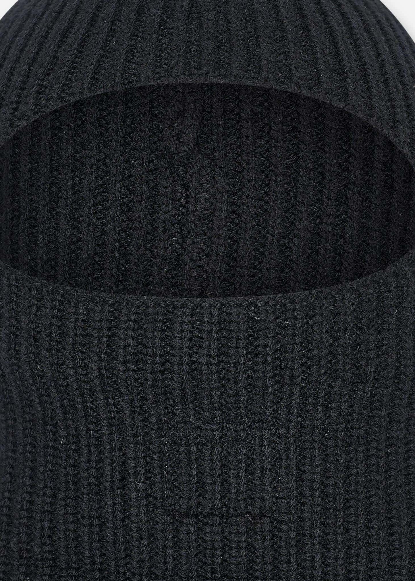 Aquascutum Mutsen Active roll beanie - black