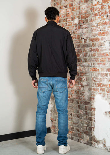 Lyle & Scott Jassen Funnel neck shell jacket - jet black