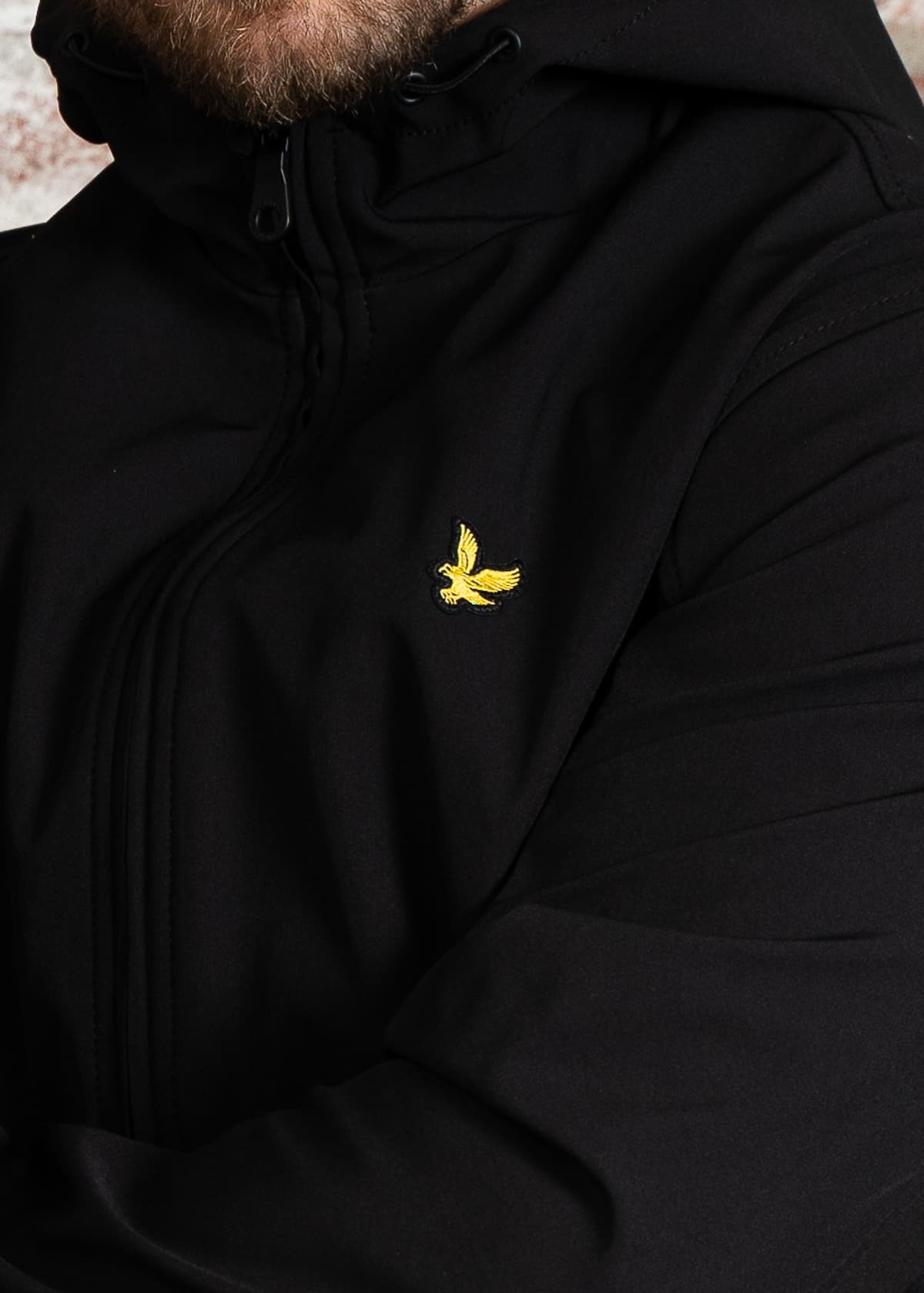 Lyle & Scott Jassen Mesh back softshell jacket - jet black