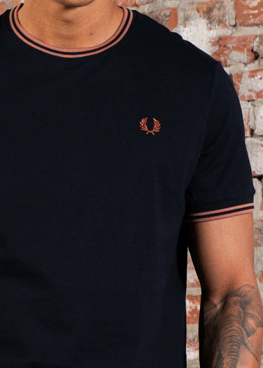 Fred Perry T-shirts Twin tipped t-shirt - navy cinnamon