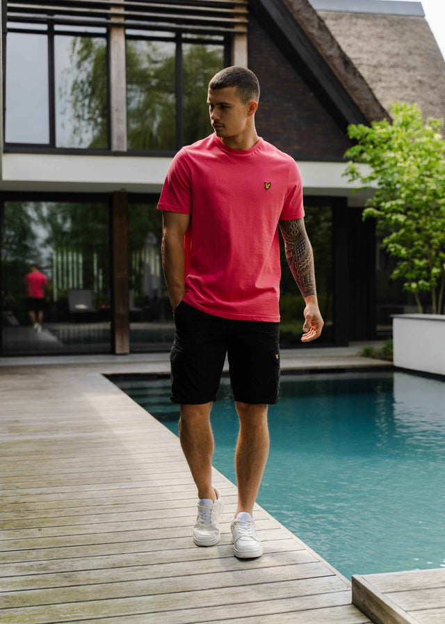Lyle & Scott T-Shirts  Plain t-shirt - electric pink 