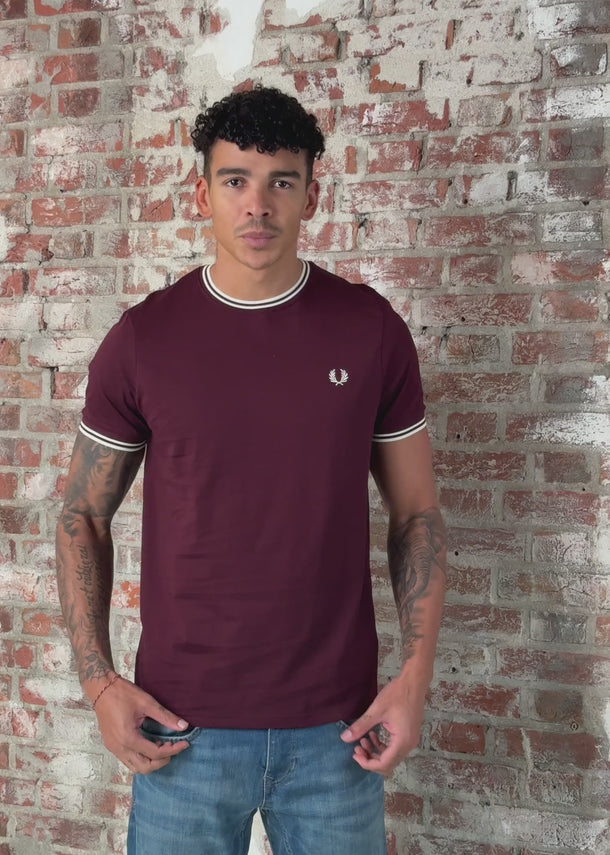 Fred Perry T-shirts Twin tipped t-shirt - oxblood ecru