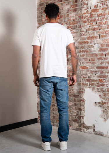 Weekend Offender T-shirts Turf wars - white