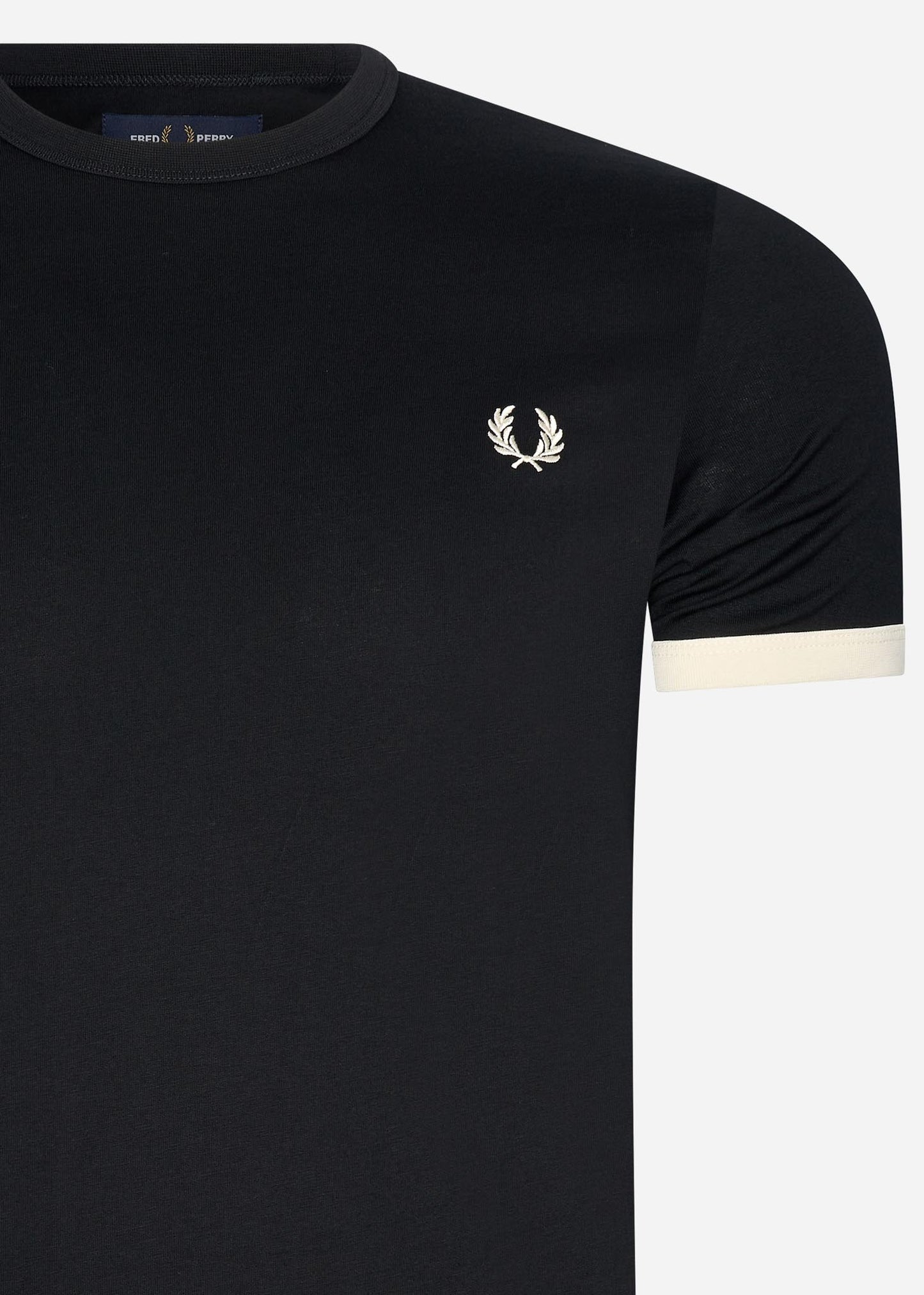 Fred Perry T-shirts  Ringer t-shirt - black ecru 