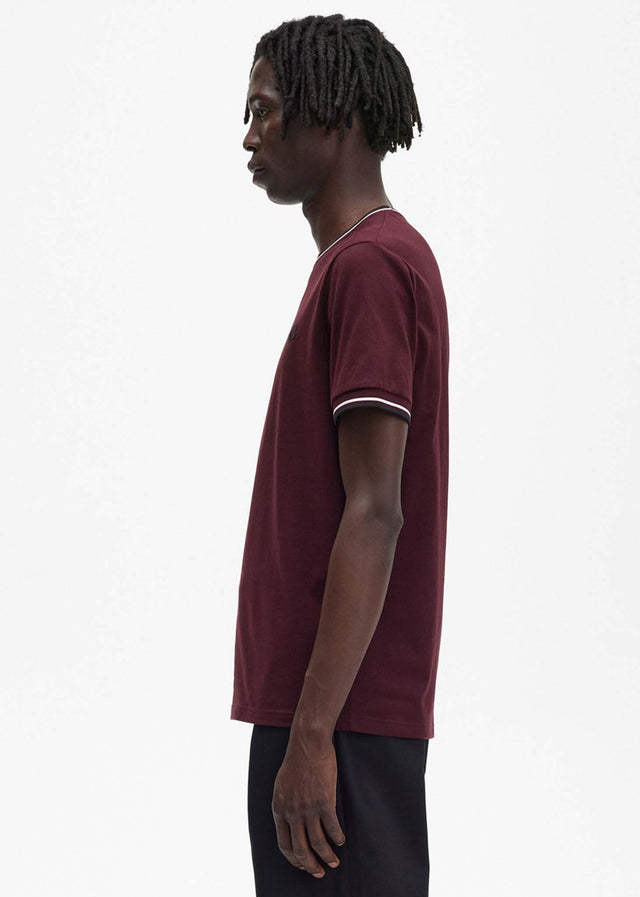 Fred Perry T-Shirts  Twin tipped t-shirt - oxblood 