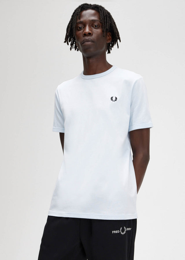 Fred Perry T-Shirts  Ringer t-shirt - light ice 