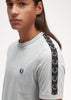 Fred Perry T-shirts  Contrast tape ringer t-shirt - limestone black 