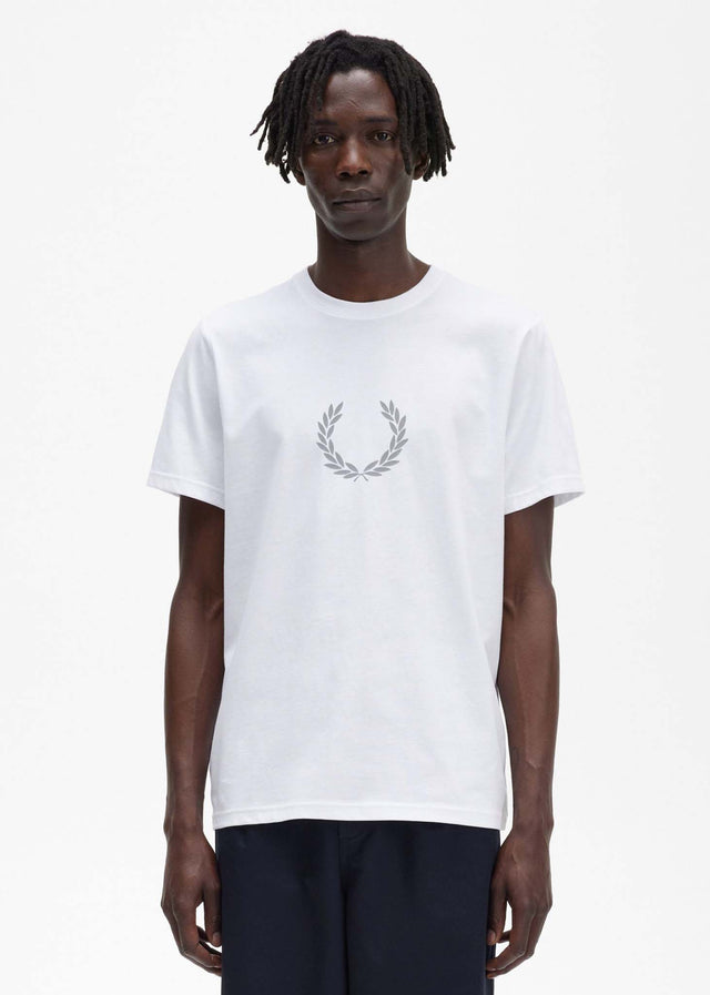 Fred Perry T-Shirts  Reflective laurel wreath t-shirt - white 