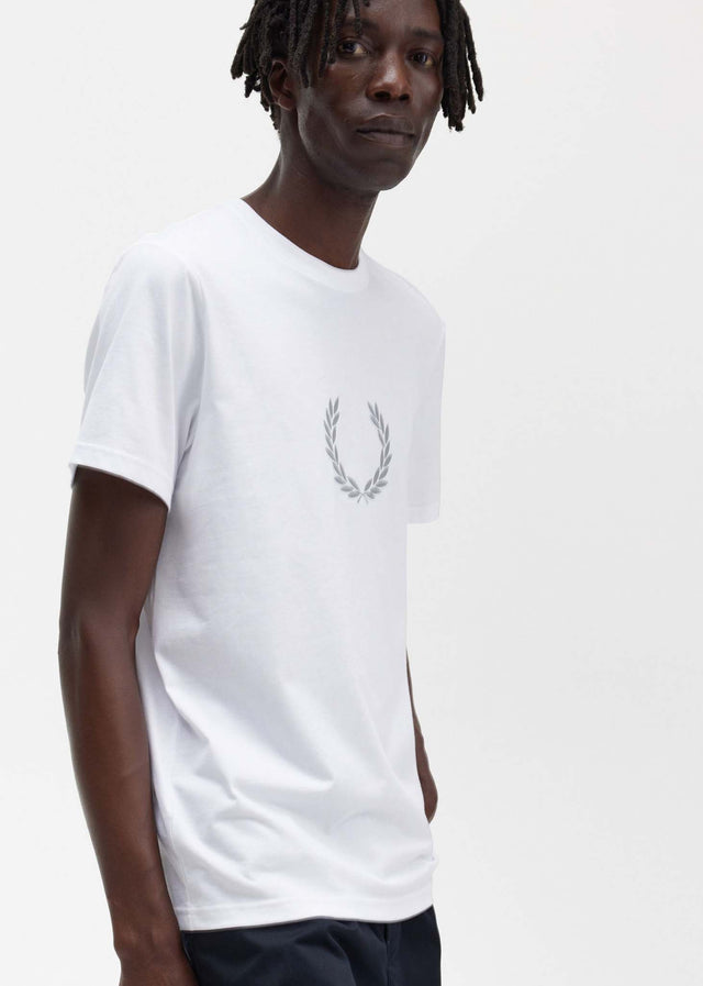 Fred Perry T-Shirts  Reflective laurel wreath t-shirt - white 