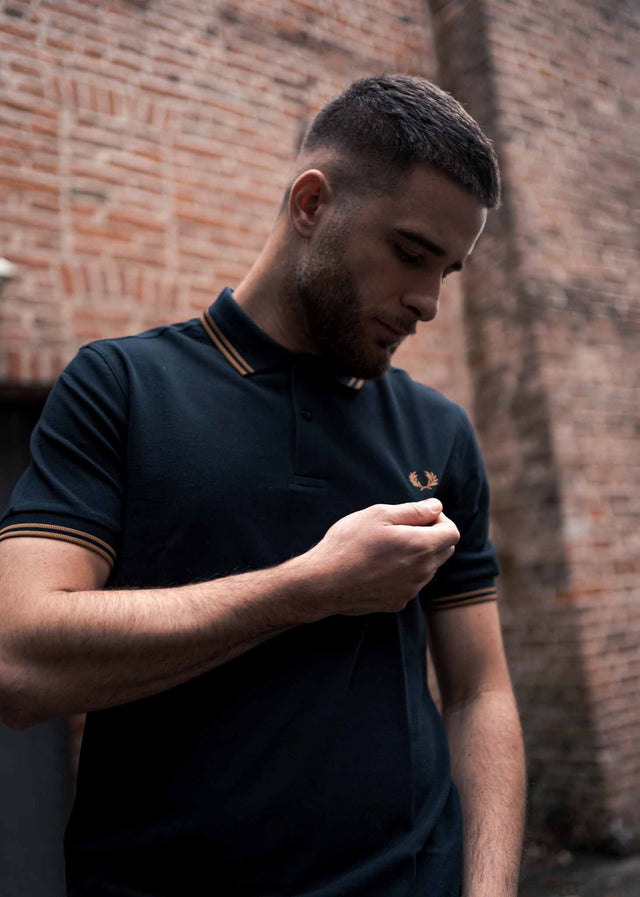 Fred Perry Poloshirts  Twin tipped fred perry shirt - navy dark caramel 