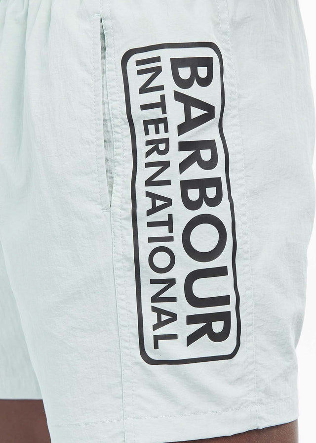 Barbour International Badeshorts  Large logo swim short- pastel spruce 