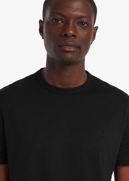 Fred Perry T-shirts  Tonal tape ringer t-shirt - black 