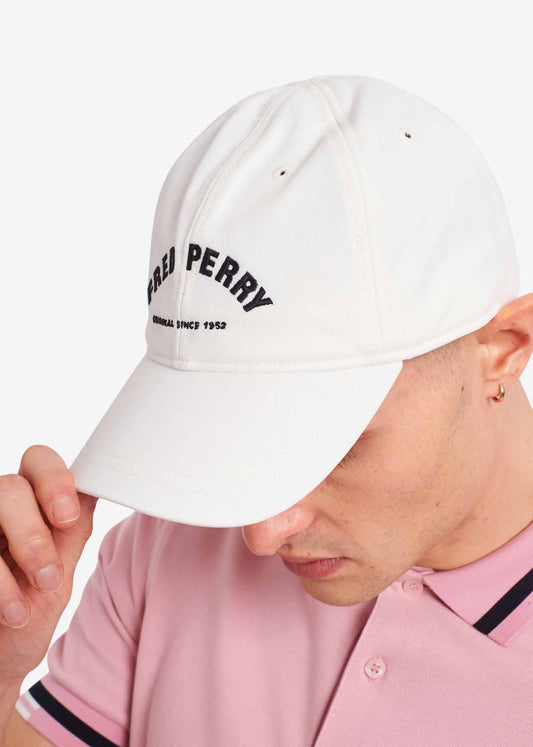 Fred Perry Petten  Arch branded tricot cap - snow white 