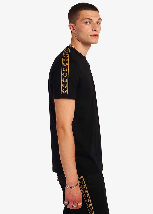 Fred Perry T-Shirts  Gold taped ringer t-shirt - black 