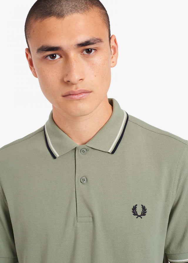 Fred Perry Poloshirts  Twin tipped polo - seagrass 