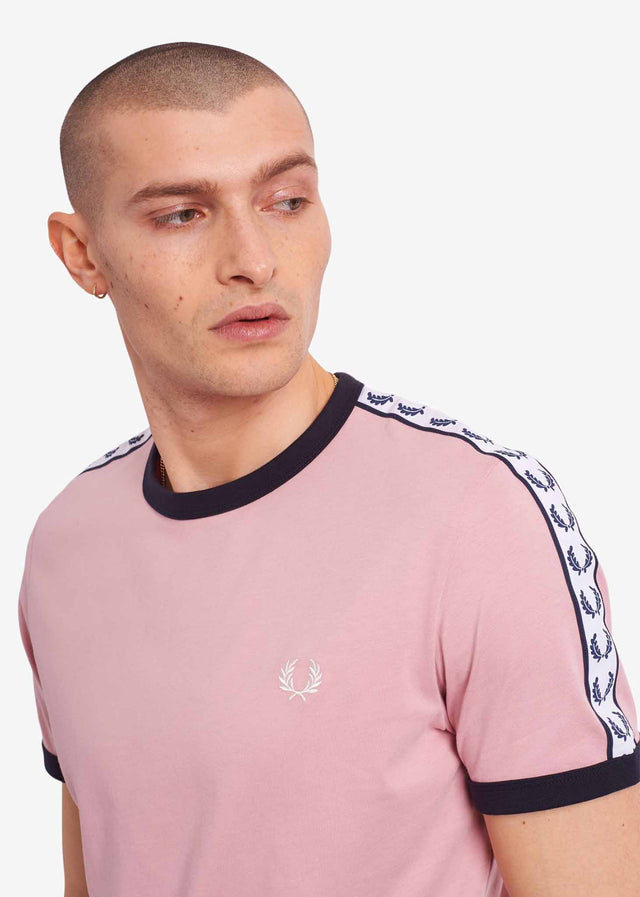 Fred Perry T-Shirts  Taped ringer t-shirt - chalky pink 